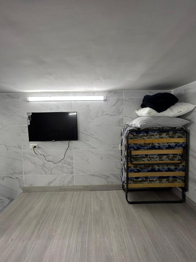 Mini House Vicoletto Pontenuovo 41 Apartment เนเปิลส์ ภายนอก รูปภาพ