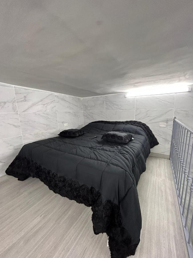 Mini House Vicoletto Pontenuovo 41 Apartment เนเปิลส์ ภายนอก รูปภาพ